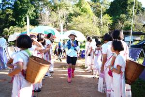 BIB: 100
                            <button type="button" onclick="openModal(19040827)" class="btn btn-primary btn-sm float-right btn-popup" data-toggle="modal" data-target=".modal-high-quality">
                        <i class="fas fa-shopping-cart"></i> Add to Cart
                    </button>
                                            <button type="button" onclick="isThisMe(19040827, true)" class="btn btn-success btn-sm float-right btn-popup btn-isme hidden" data-toggle="tooltip" data-placement="bottom" title="นี่คือรูปของคุณใช่ไหม คลิกที่นี่เพื่อเอาเข้าอัลบั้ม">
                        <i class="fas fa-plus"></i> Add to album
                    </button>
                    <button type="button" onclick="isThisMe(19040827, false)" class="btn btn-warning btn-sm float-right btn-popup btn-isnotme hidden">
                        <i class="fas fa-ban"></i> Remove from album
                    </button>